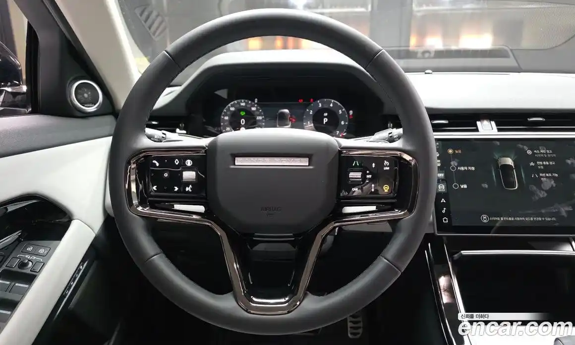 Land Rover Range-Rover Evoque 2025 2.0 гидро в Москве № 1135870, фото 13