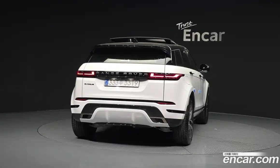 Land Rover Range-Rover Evoque 2025 2.0 гидро в Москве № 1135870, фото 4