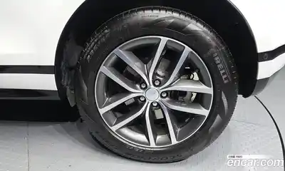 Land Rover Range-Rover Evoque 2025 2.0 гидро в Москве № 1135870, миниатюра 5