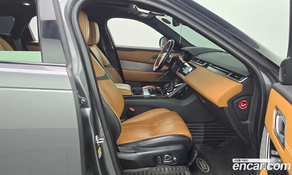 Land Rover Range-Rover Velar 2018 3.0 гидро в Москве № 1136994, фото 11