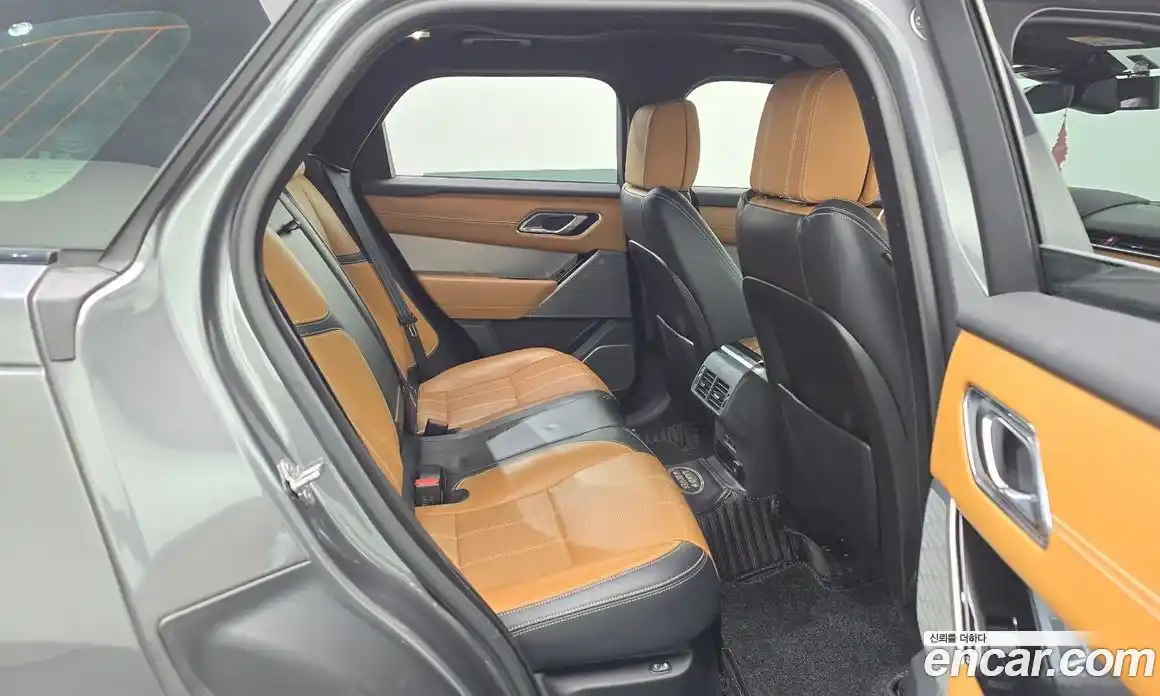 Land Rover Range-Rover Velar 2018 3.0 гидро в Москве № 1136994, фото 12