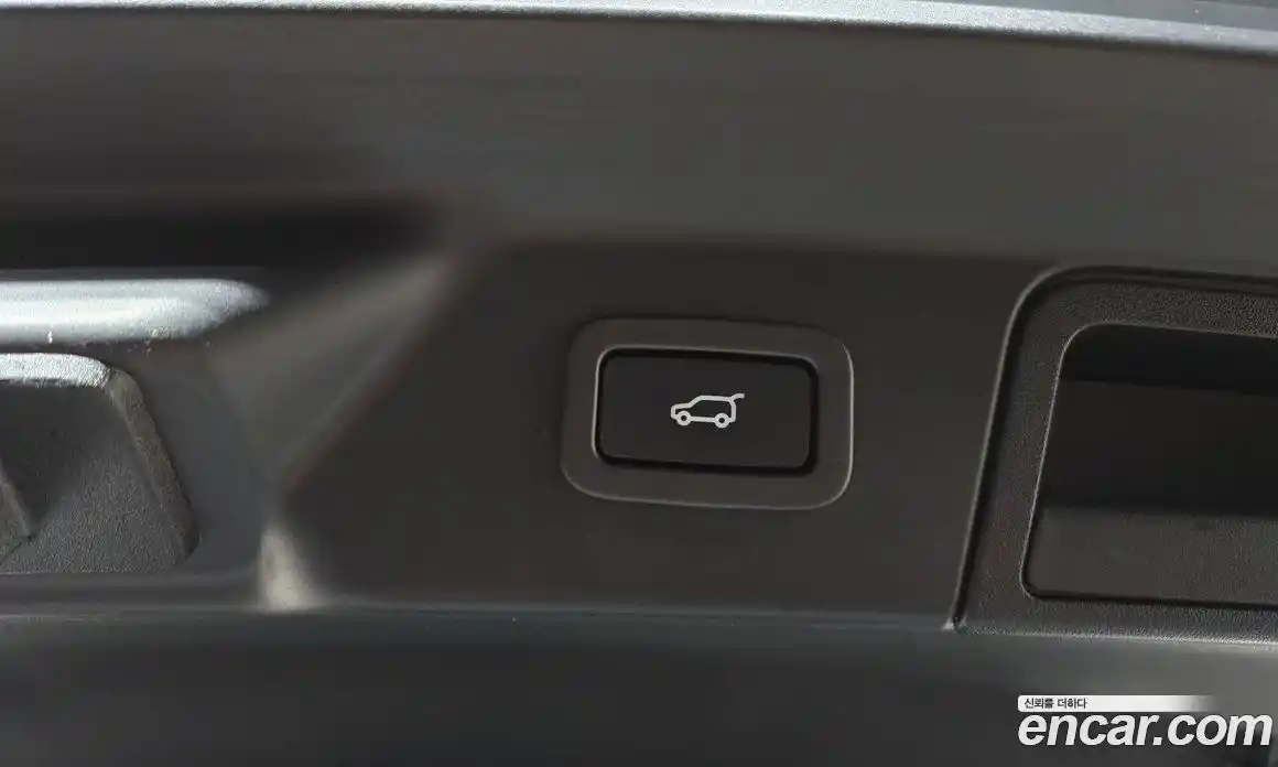 Land Rover Range-Rover Velar 2018 3.0 гидро в Москве № 1136994, фото 20