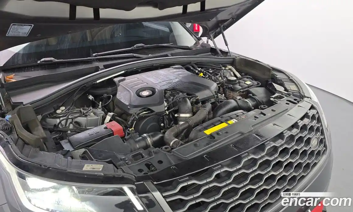 Land Rover Range-Rover Velar 2018 3.0 гидро в Москве № 1136994, фото 6