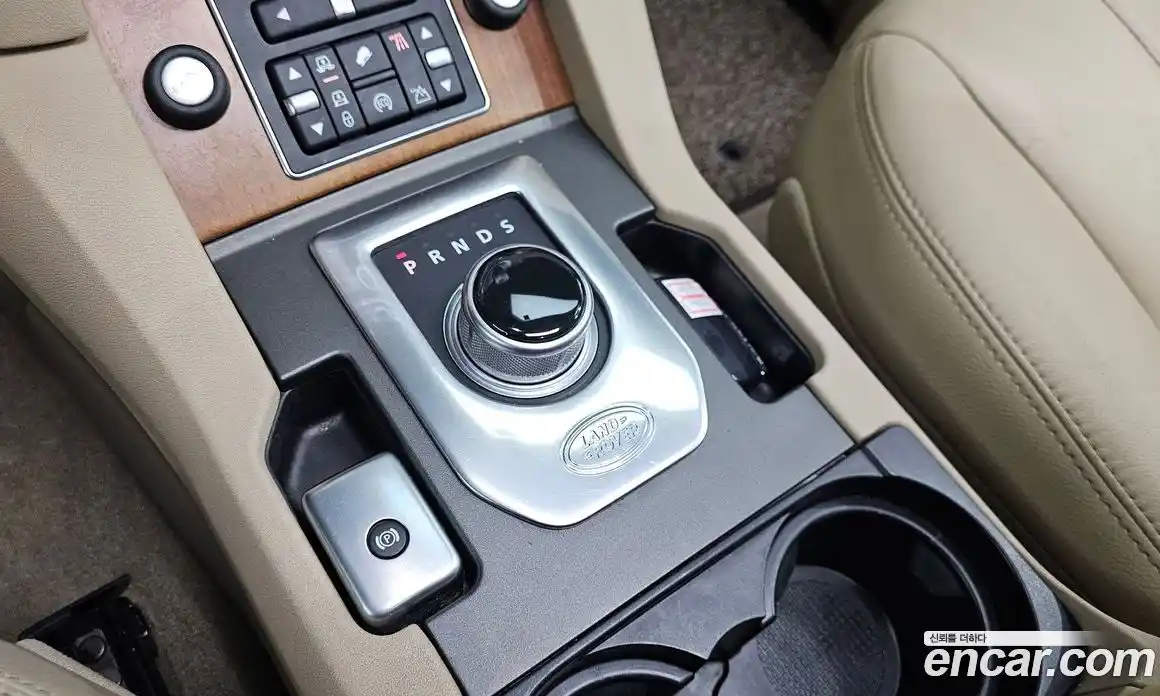 Land Rover Discovery 2016 3.0 гидро в Москве № 1137619, фото 9
