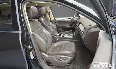 Volkswagen Touareg 2013 3.0 гидро в Москве № 1139088, миниатюра 12