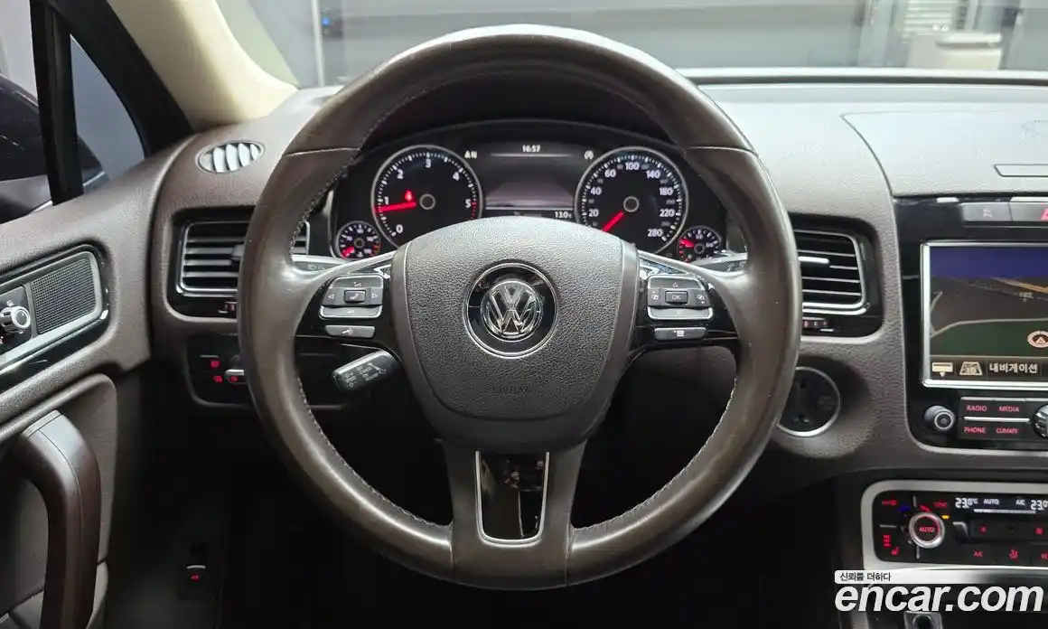 Volkswagen Touareg 2013 3.0 гидро в Москве № 1139088, фото 13