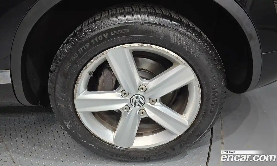 Volkswagen Touareg 2013 3.0 гидро в Москве № 1139088, фото 5