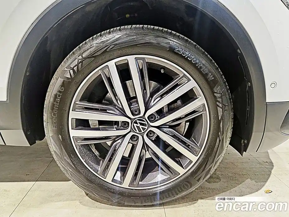 Volkswagen Tiguan 2022 2.0 гидро в Москве № 1139160, фото 5