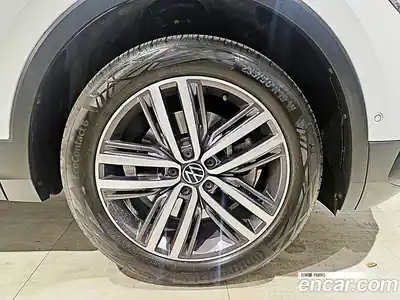 Volkswagen Tiguan 2022 2.0 гидро в Москве № 1139160, миниатюра 5