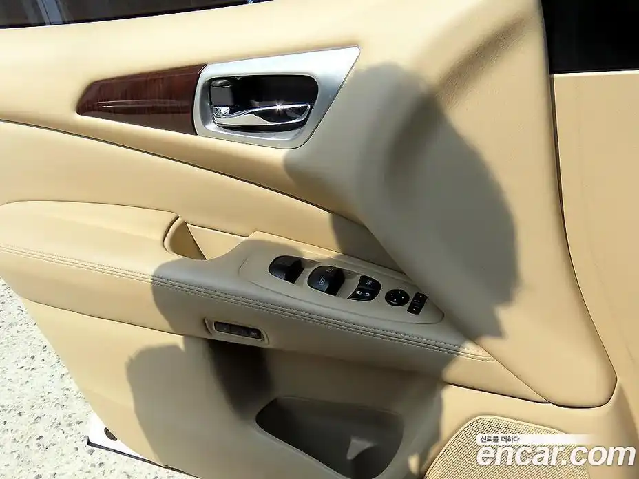 Nissan Pathfinder 2016 3.5 гидро в Москве № 1139651, фото 12
