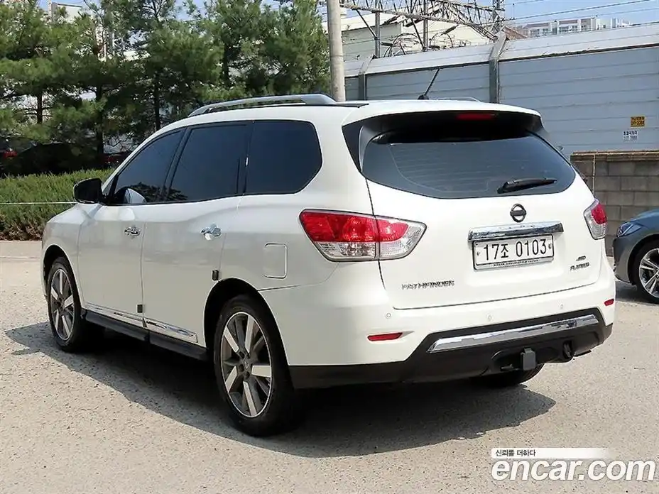 Nissan Pathfinder 2016 3.5 гидро в Москве № 1139651, фото 3