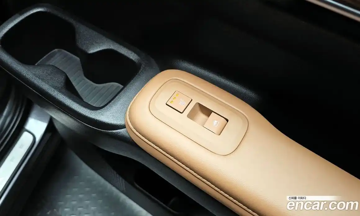 Hyundai Santa Fe 2023 2.5 Автомат в Москве № 1141783, фото 19