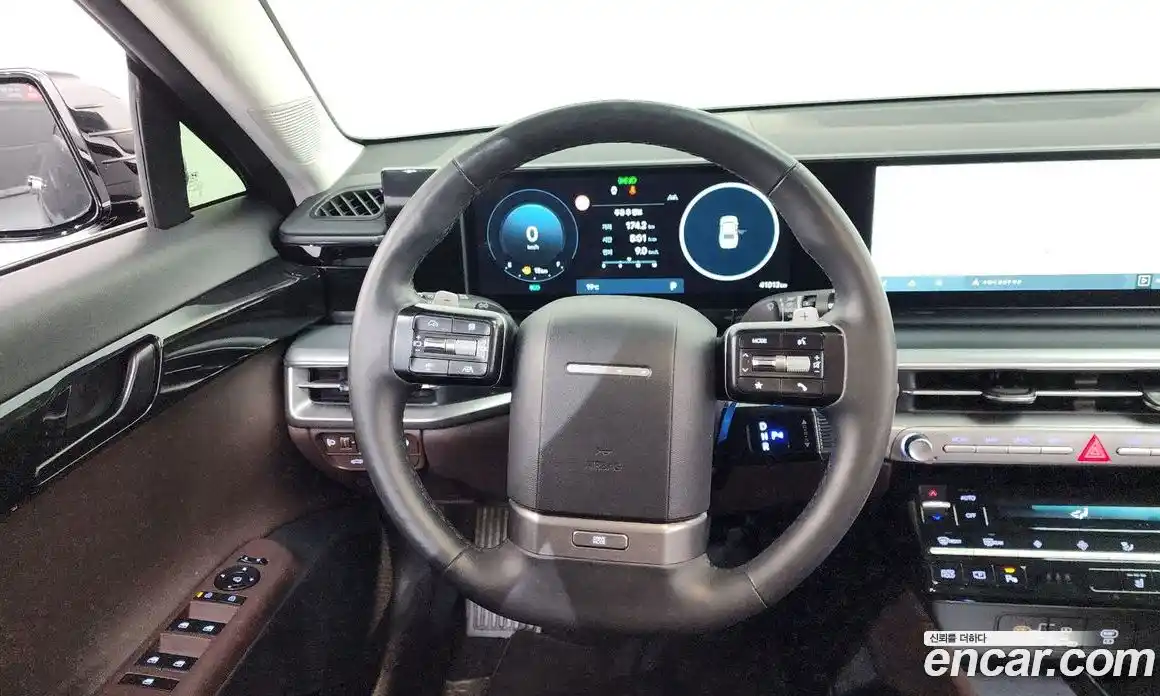 Hyundai Grandeur 2023 2.5 Автомат в Москве № 1142811, фото 13