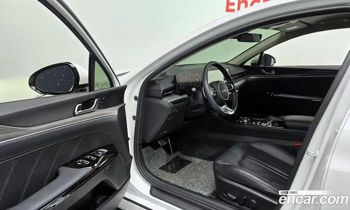 Kia K5 2025 2.0 Автомат в Москве № 1142981, фото 11