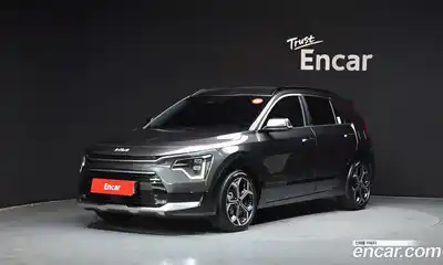 Kia Niro 2022 1.6 Автомат в Москве № 1143160, миниатюра 1