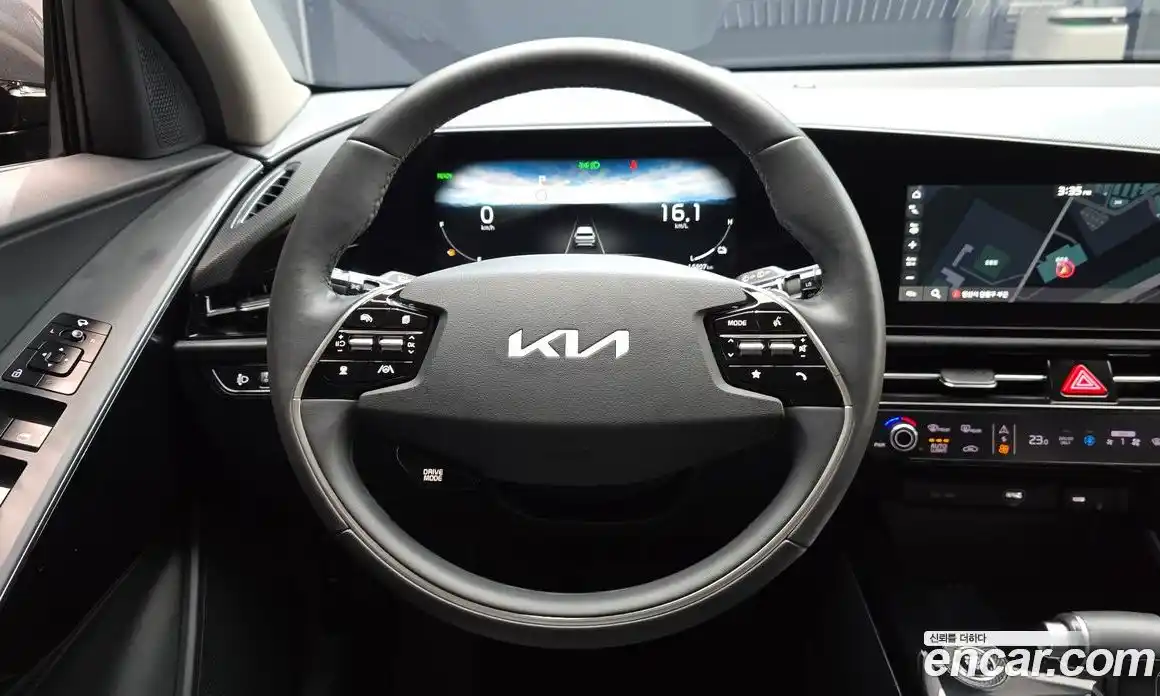 Kia Niro 2022 1.6 Автомат в Москве № 1143160, фото 13