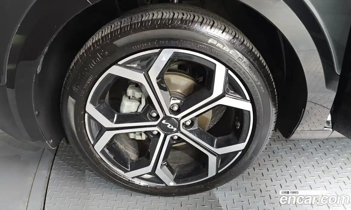 Kia Niro 2022 1.6 Автомат в Москве № 1143160, фото 5