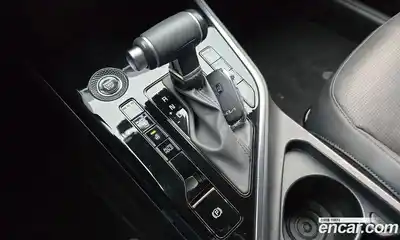 Kia Niro 2022 1.6 Автомат в Москве № 1143160, миниатюра 9