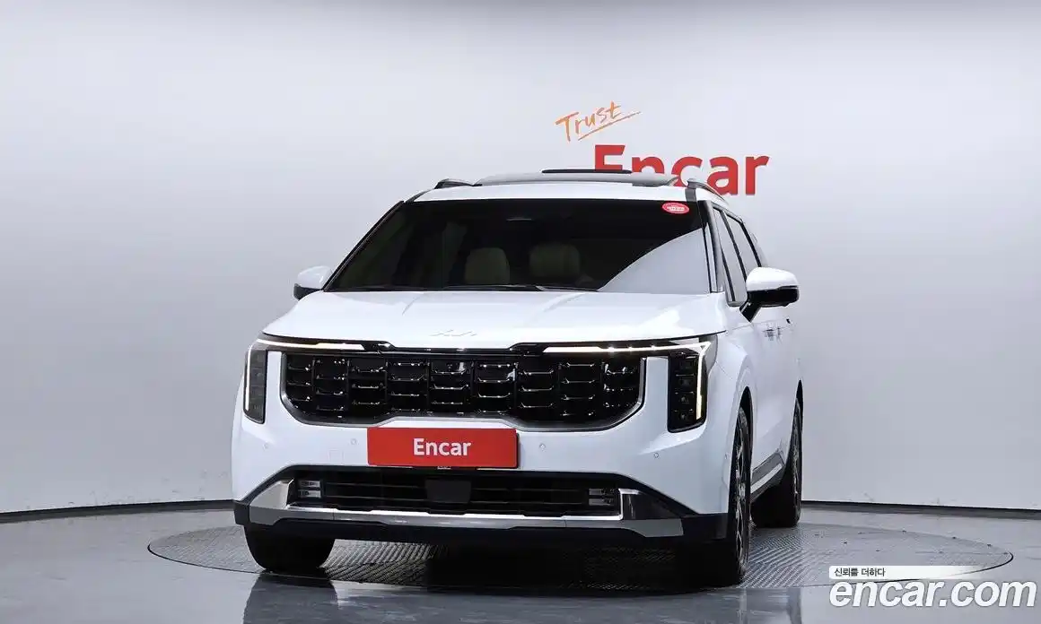 Kia Canival 2023 3.5 Автомат в Москве № 1143204, фото 3