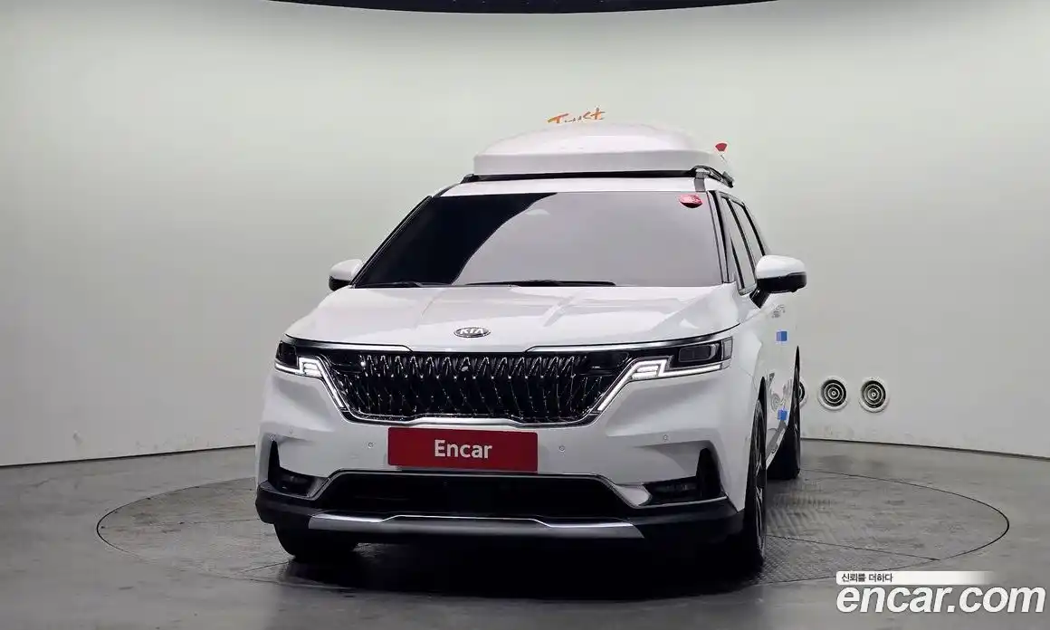 Kia Canival 2021 3.5 Автомат в Москве № 1143362, фото 3