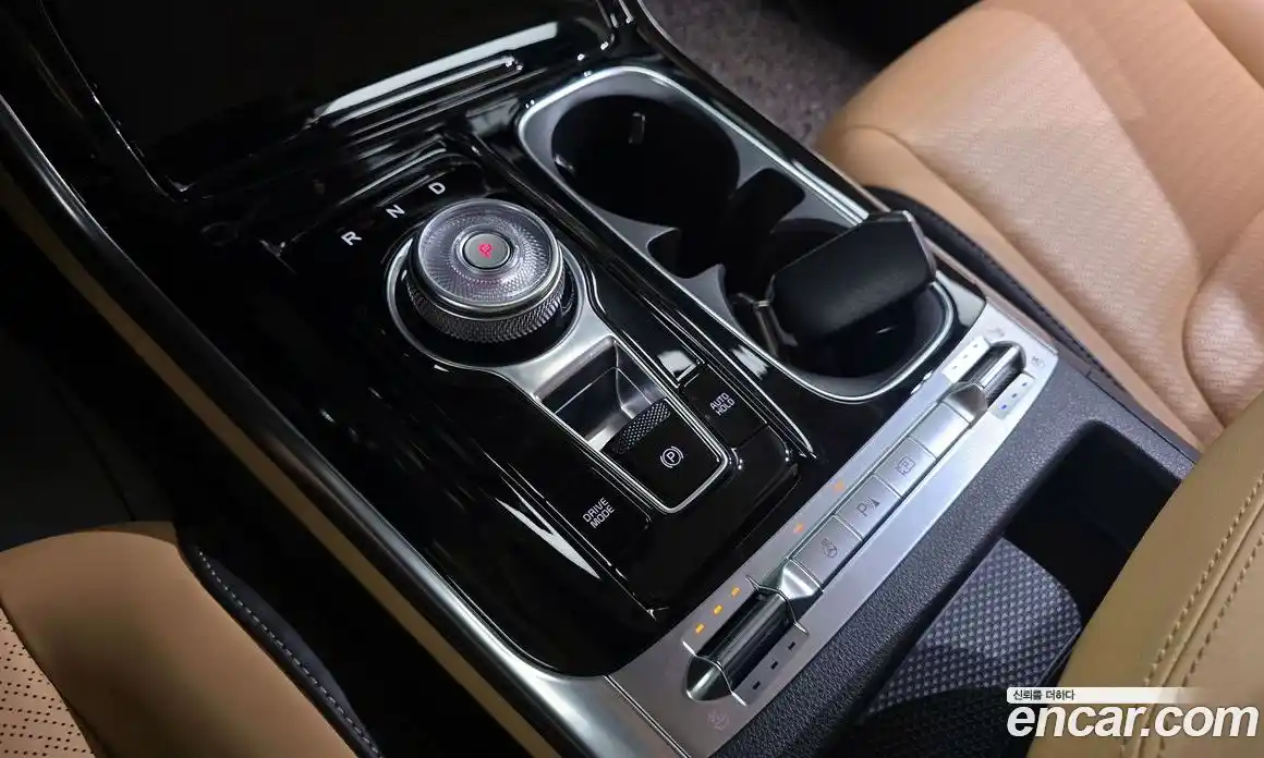 Kia Canival 2021 3.5 Автомат в Москве № 1143362, фото 9