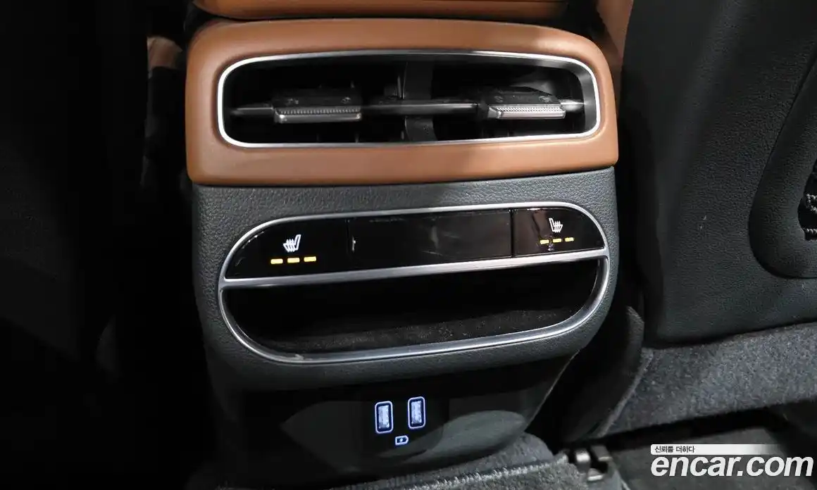 Genesis GV70 2021 2.5 Автомат в Москве № 1143540, фото 19