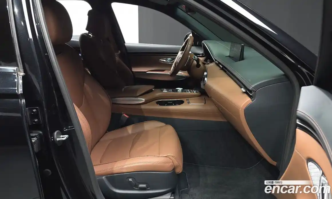 Genesis GV70 2021 2.5 Автомат в Москве № 1143540, фото 10