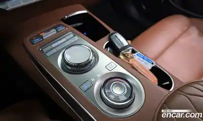 Genesis GV70 2023 2.5 Автомат в Москве № 1143610, миниатюра 9