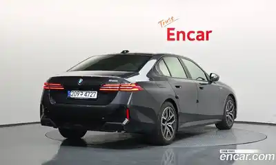 BMW 5-Series, 2025