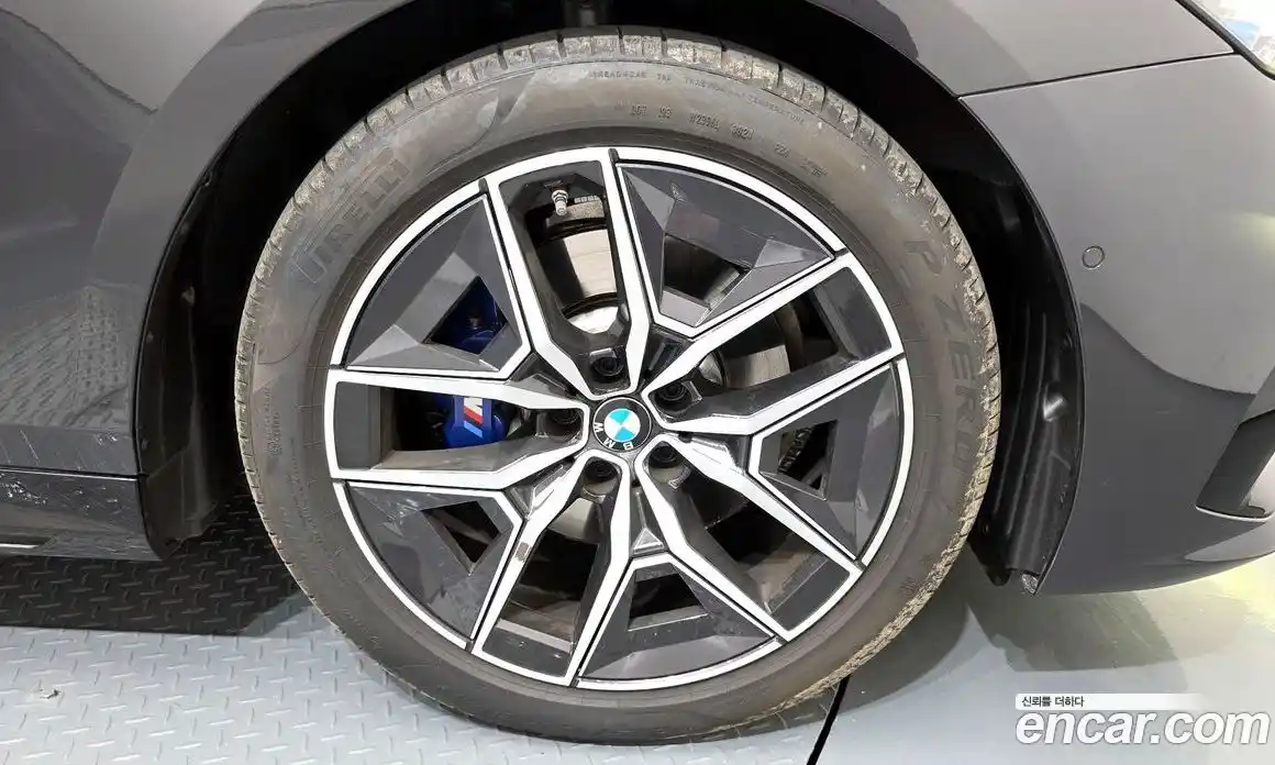 BMW 5-Series 2025 2.0 гидро в Москве № 1144221, фото 4
