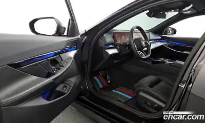 BMW 5-Series 2025 2.0 гидро в Москве № 1144221, миниатюра 9