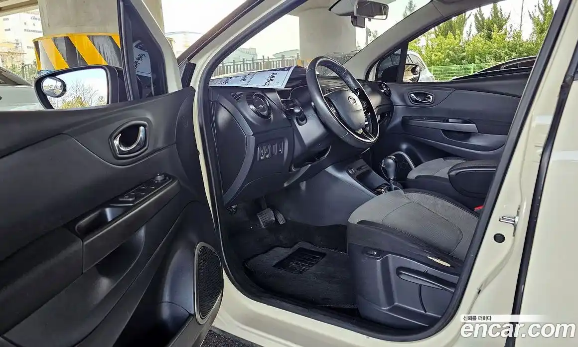 Renault QM3 2014 1.5 Автомат в Москве № 1146467, фото 11