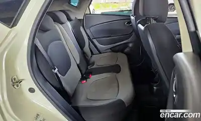 Renault QM3 2014 1.5 Автомат в Москве № 1146467, миниатюра 12