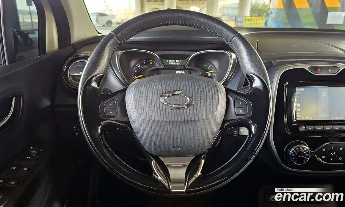 Renault QM3 2014 1.5 Автомат в Москве № 1146467, фото 13