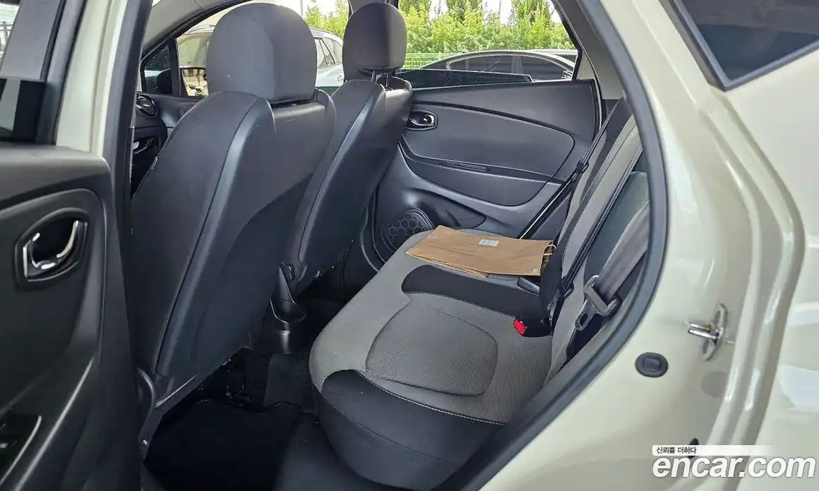 Renault QM3 2014 1.5 Автомат в Москве № 1146467, фото 14