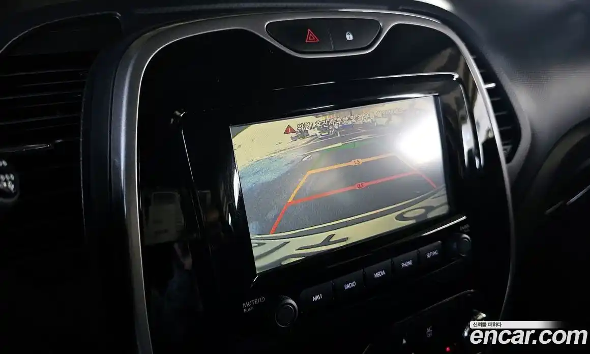 Renault QM3 2014 1.5 Автомат в Москве № 1146467, фото 15