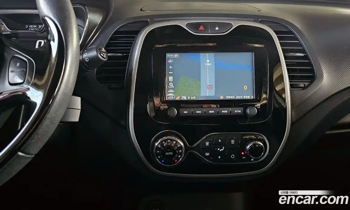 Renault QM3 2014 1.5 Автомат в Москве № 1146467, фото 16