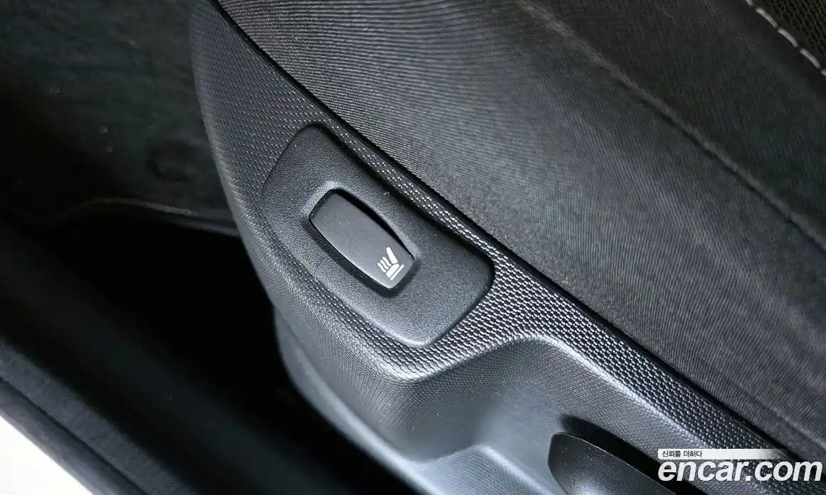 Renault QM3 2014 1.5 Автомат в Москве № 1146467, фото 17