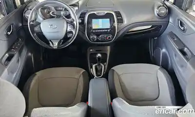 Renault QM3 2014 1.5 Автомат в Москве № 1146467, миниатюра 7