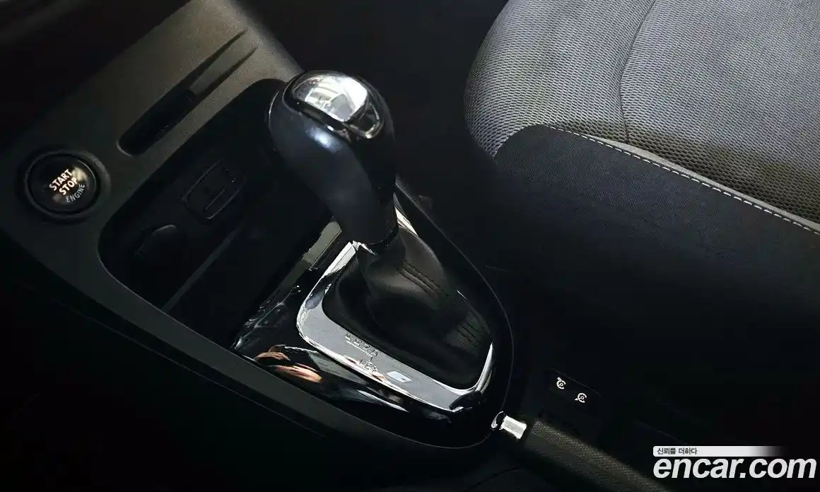 Renault QM3 2014 1.5 Автомат в Москве № 1146467, фото 9