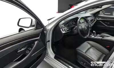 BMW 5-Series 2012 2.0 Автомат в Москве № 1146525, миниатюра 11