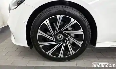 Mercedes-Benz E-Class 2025 2.0 гидро в Москве № 1147000, миниатюра 5