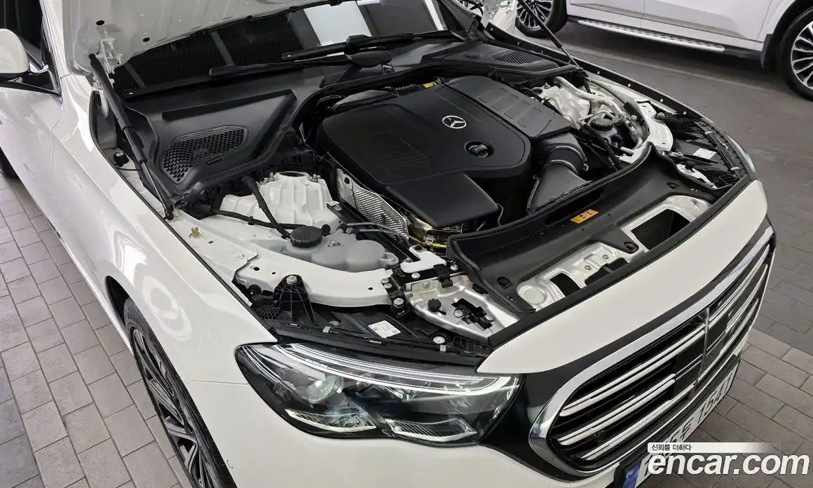 Mercedes-Benz E-Class 2025 2.0 гидро в Москве № 1147000, фото 6