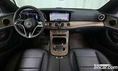 Mercedes-Benz E-Class 2023 2.0 гидро, миниатюра 7