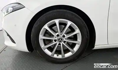Mercedes-Benz A-Class 2020 2.0 гидро в Москве № 1147149, миниатюра 5