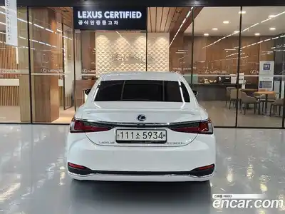 Lexus ES 2020 2.5 вариатор в Москве № 1150930, миниатюра 4