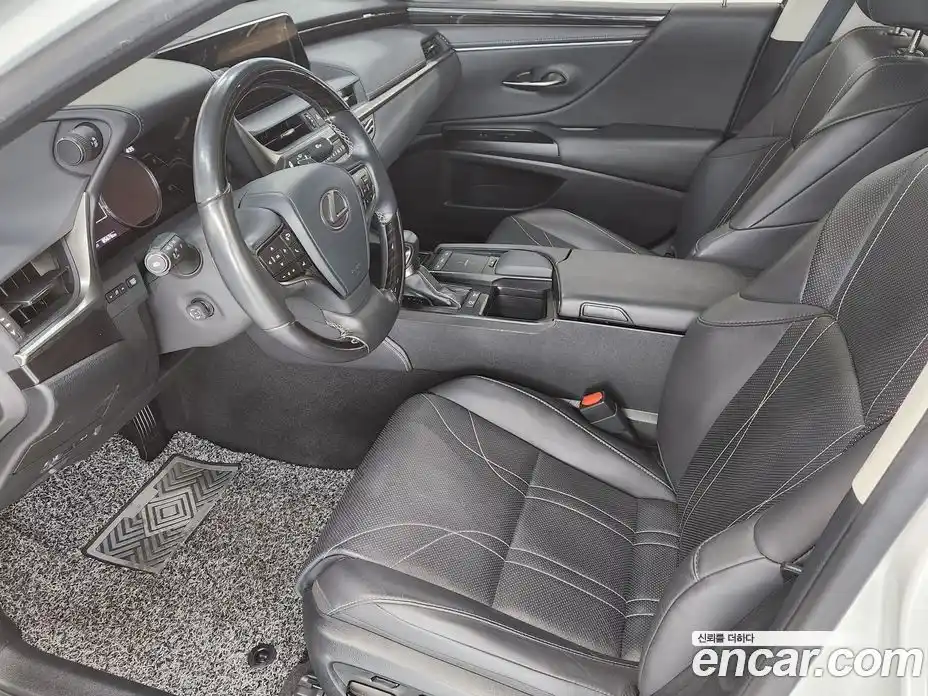 Lexus ES 2020 2.5 вариатор в Москве № 1150930, фото 10