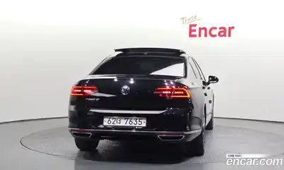 Volkswagen Passat 2018 2.0 гидро в Москве № 1151298, миниатюра 4