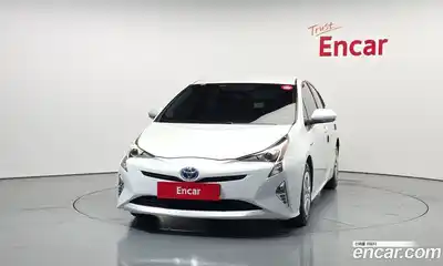 Toyota Prius 2018 1.8 гидро в Москве № 1151710, миниатюра 3