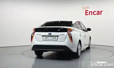 Toyota Prius 2018 1.8 гидро в Москве № 1151710, миниатюра 4